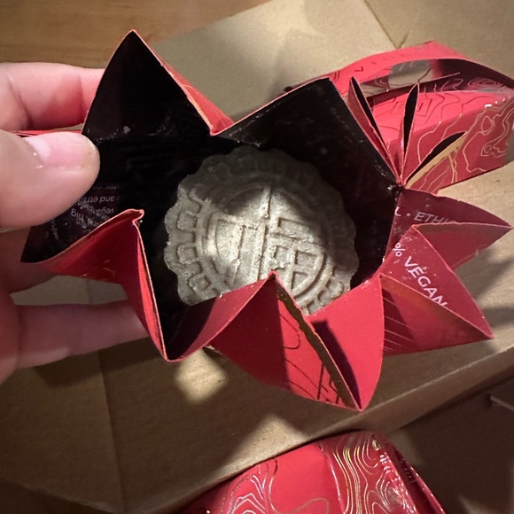 Viori Heirloom Tea -shampoo and conditioner set Limited Edition - Picture 4 of 4